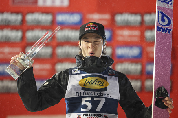 Ryoyu Kobayashi liderem listy płac skoczków narciarskich