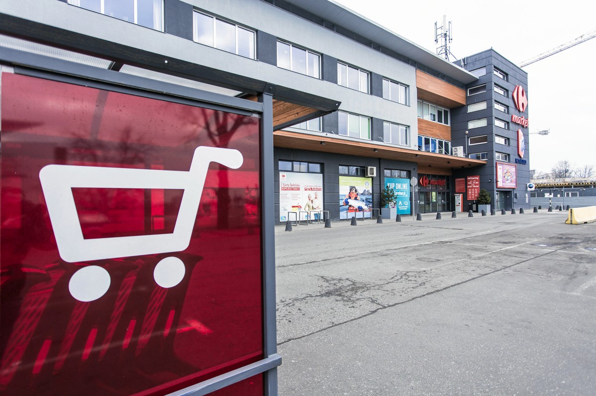 handel sklep koszyk carrefour zakupy
