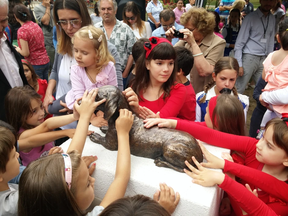 Spomenik Leu u Narodnoj bašti