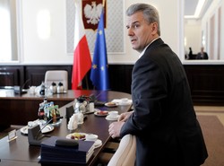 PiS żąda głowy Grabarczyka przed wakacjami