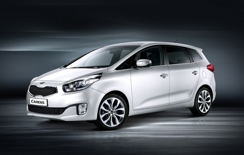 Kia carens