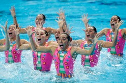 Pływanie synchroniczne, czyli teatr na wodzie