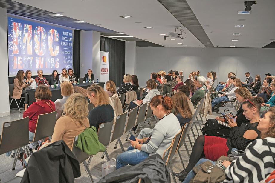 XIV Kongres Kobiet: Panel „Szkoła w depresji” wzbudził spore zainteresowanie oraz zaangażowanie w dyskusję o stanie polskiego systemu edukacji.