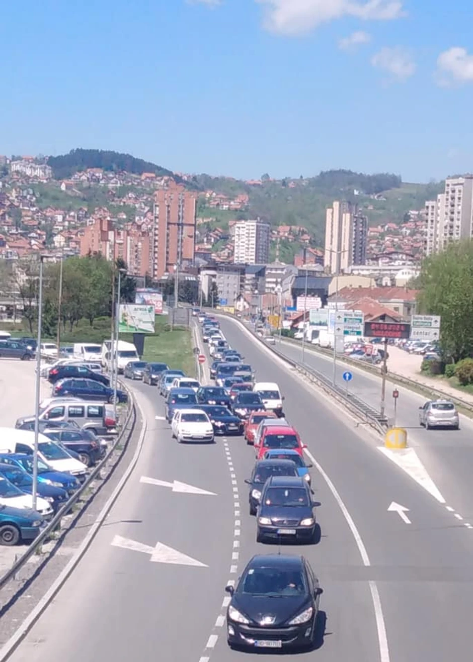 Kilometarske kolone iz pravca Zlatibora prema Beogradu