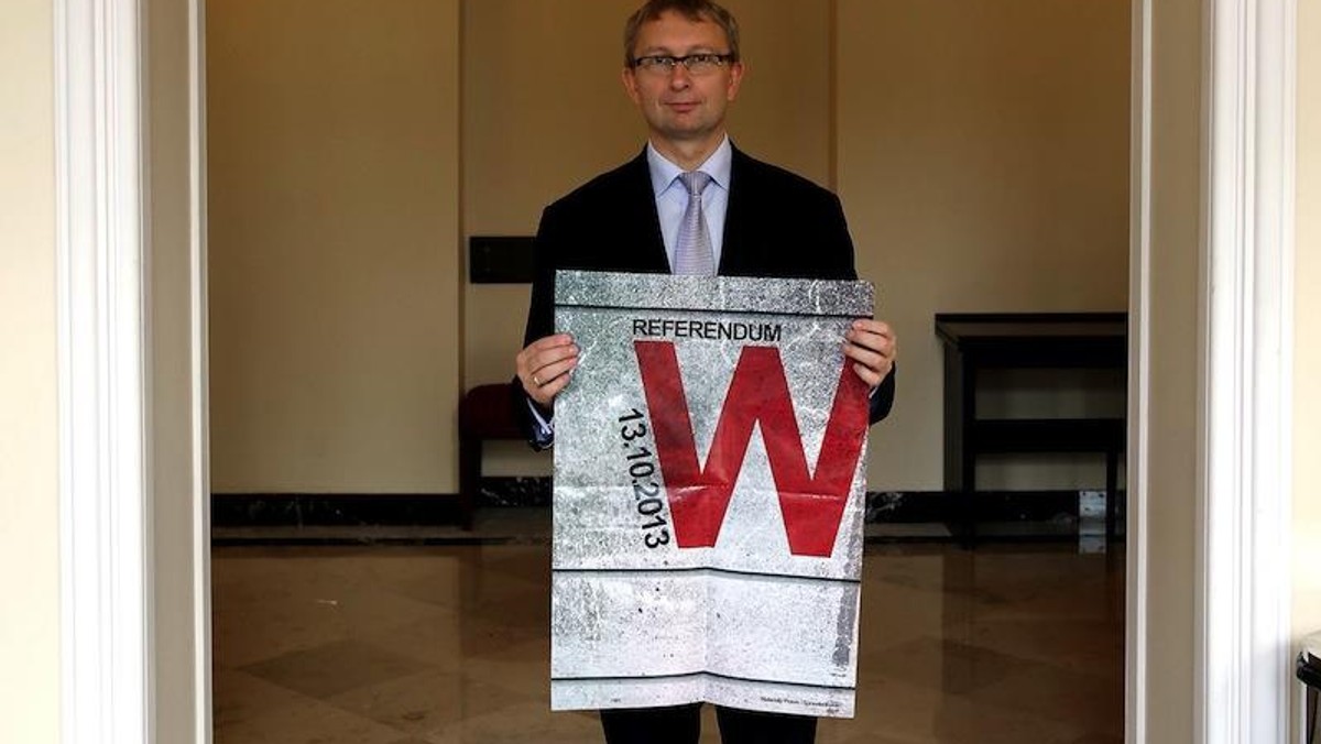 WARSZAWA SEJM PIS PLAKAT REFERENDUM