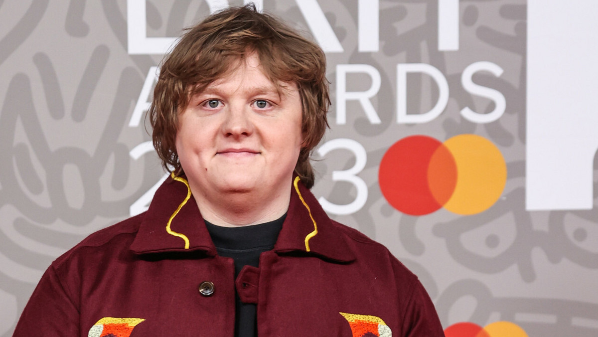 Lewis Capaldi żyje z zespołem Tourette'a. Dramatyczne ultimatum