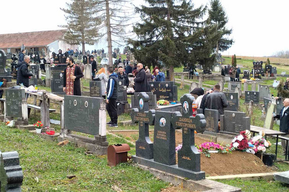 VRTOGLAVE CIFRE ZA VEČNI POČINAK Da život, a ni smrt u BiH nisu jeftini pokazuje cena grobnih mesta