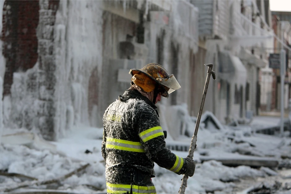 Kliknite da biste uvećali fotografiju (+)