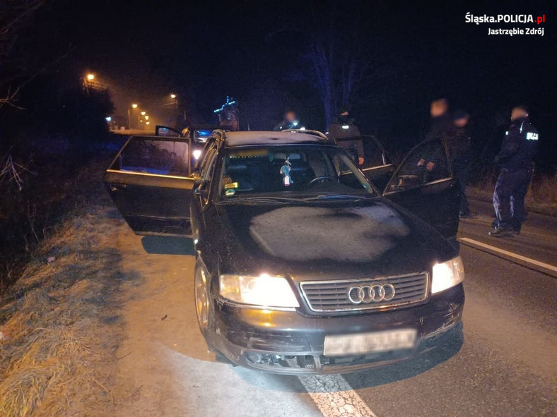 Uciekał Audi przed policją przez kilkanaście km. Ponad 32,5 tys. zł grzywny