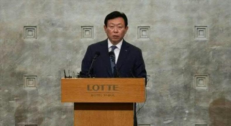 Lotte group chairman Shin Dong-Bin speaking during a press conference at the Lotte hotel in Seoul on August 11, 2015
