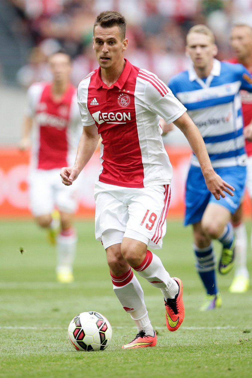 Kibice Ajaxu żądają, aby Milik grał w pierwszym składzie! 