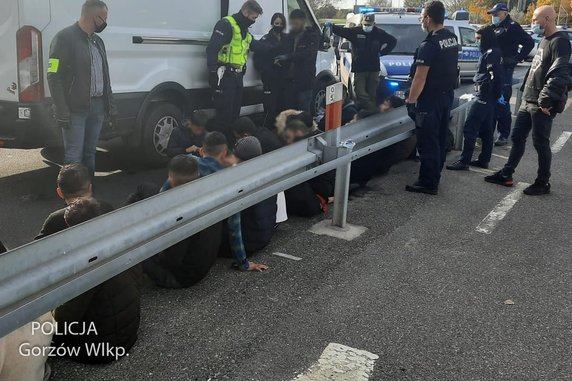 Bus z nielegalnymi migrantami zatrzymany w Kostrzynie nad Odrą