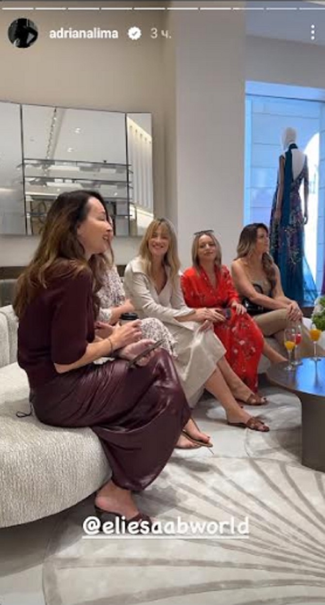 Izabel Kovačić sa Anom Antić na reviji "Elie Saab"