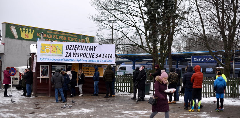 Oszałamiająca cena zapiekanki przy dworcu PKP w Olsztynie. Zapłacili za nią 2000 zł