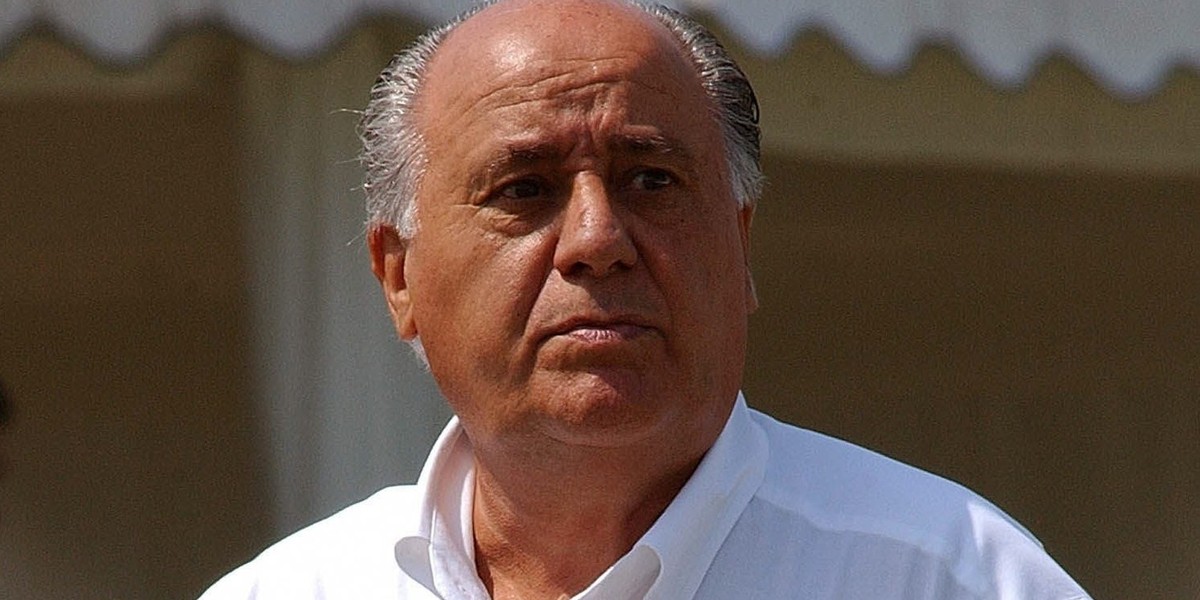 Amancio Ortega jest twórcą marki Zara i firmy Inditex. Jego majątek ustępuje jednak majątkom takich miliarderów jak Jeff Bezos czy Bill Gates