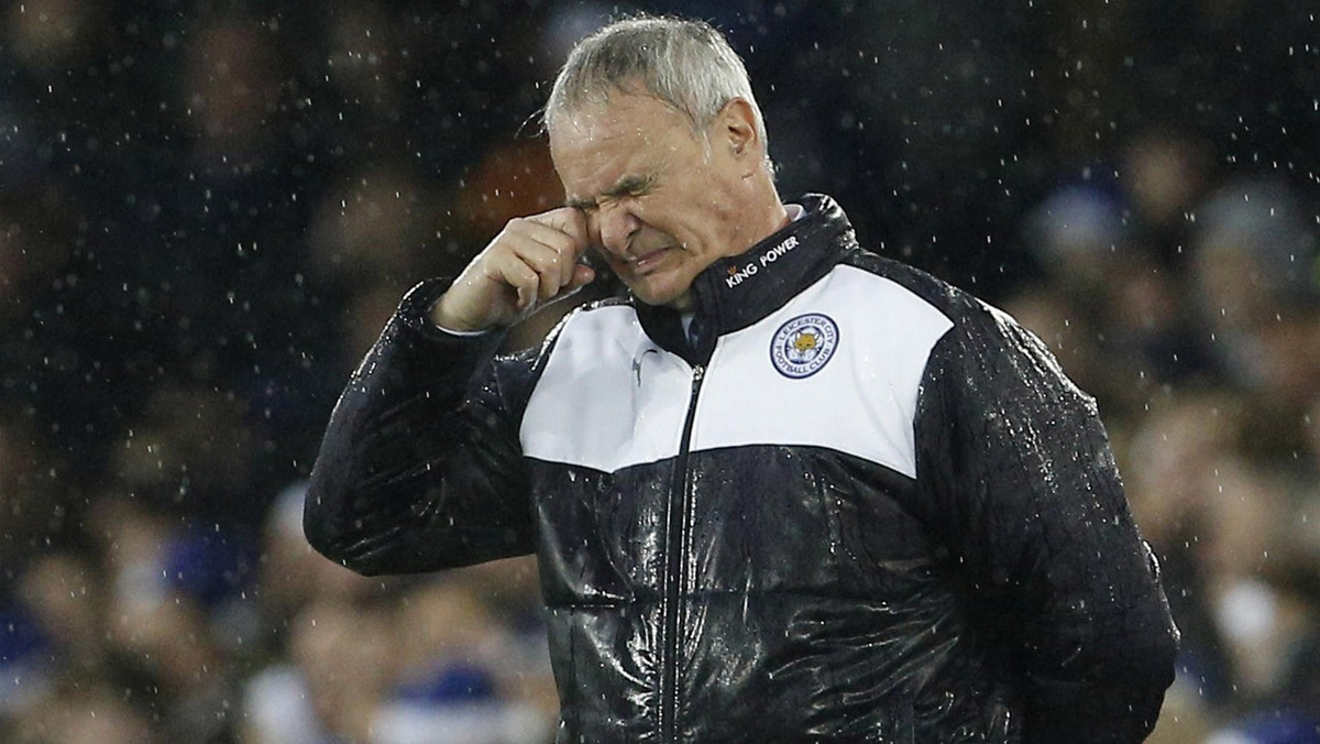 Piłkarze Leicester święta Bożego Narodzenia spędzą w wyśmienitych nastrojach, po 17. kolejkach Premier League zespół Claudio Ranieriego zajmuje bowiem pierwsze miejsce w tabeli. Sam menedżer studzi jednak emocje i przyznaje, że na razie nie myśli o walce o mistrzostwo Anglii.