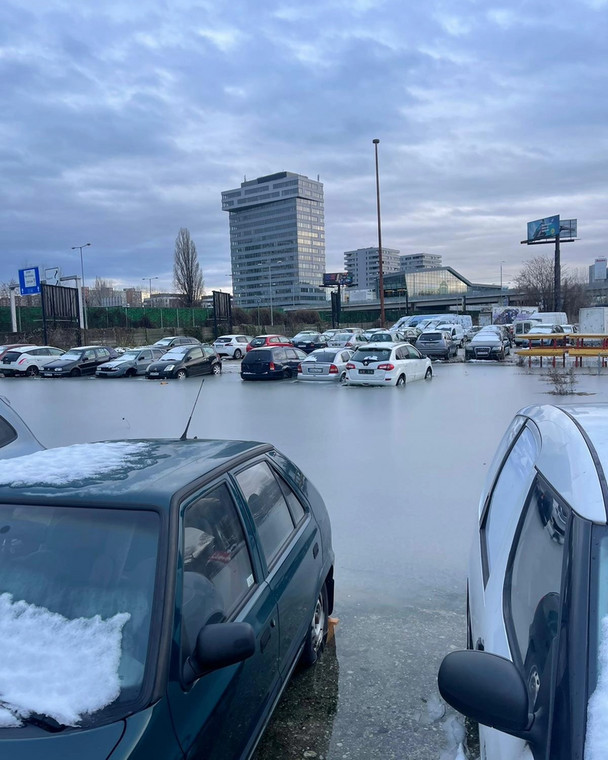 Zalane parkingi w Bratysławie