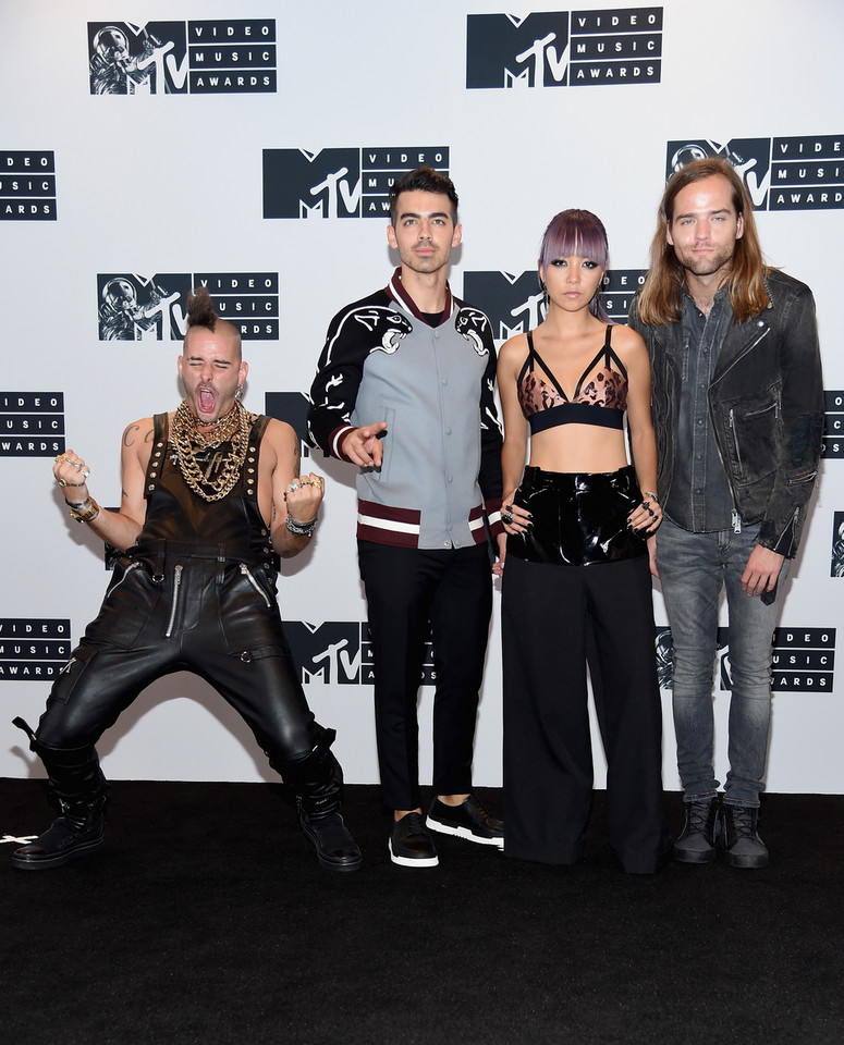 MTV Video Music Awards 2016: DNCE