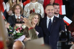 Gwiazdy popierają Karola Nawrockiego. Przeczytajcie listę nazwisk, a będziecie zaskoczeni!