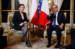 Kopacz jak Merkel? Ekspert od protokołu: Popełnia te same błędy w stylizacji