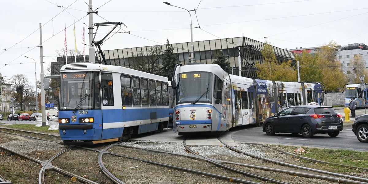 Strach wsiadać do tramwaju!