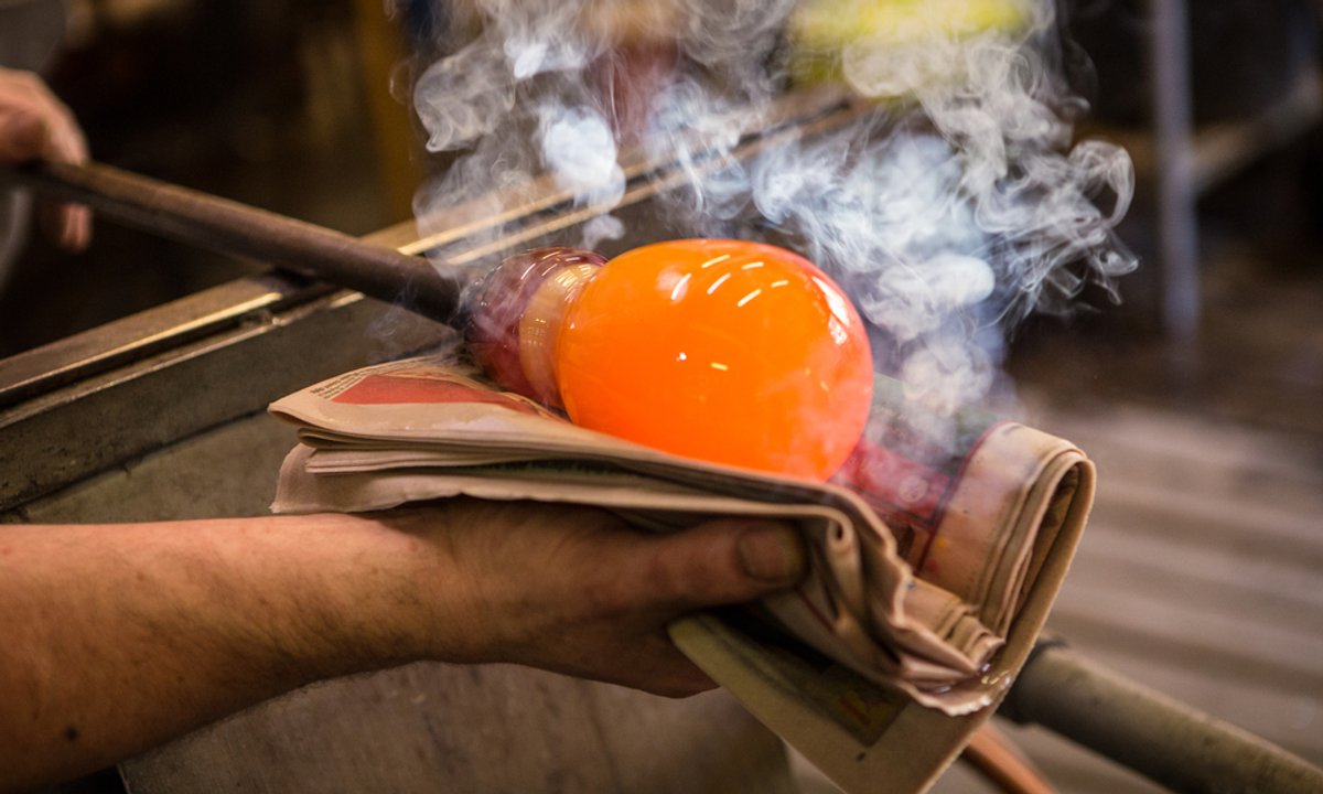 Kupiła wazon za kilkanaście zł. Okazało się, iż to skarb. Na aukcji poszedł za ponad 2 mln zł!