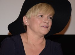 Figura nie napisze autobiografii. Boi się męża?