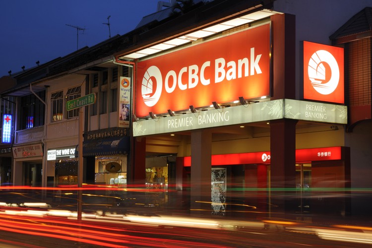 2. Oversea-Chinese Banking (Singapur). Wynik ogólny: 14,1. Kapitał Tier 1 do aktywów ważonych ryzykiem: 16,6; Aktywa niepracujące do całości aktywów: 0,4; Rezerwy na straty kredytowe do aktywów niepracujących: 141,1;Depozyty do kredytów: 81,7;Efektywność (koszty do przychodów): 41,5