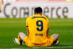 Lewandowski perfekcyjnie wykonał rzut karny. Barcelona zagrała fatalnie [WIDEO]
