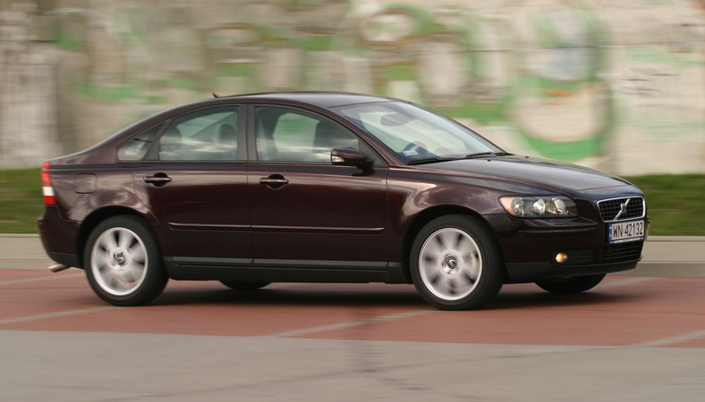 Volvo S40 1.8 – od 16 900 zł