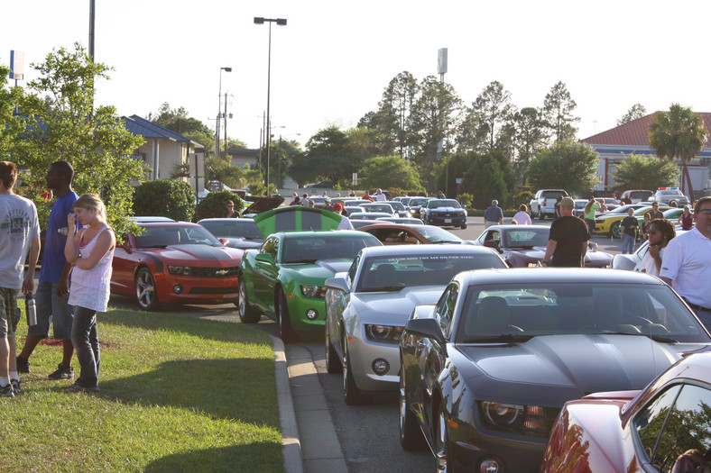 Rekordowy zlot Chevrolet Camaro5Fest - przyjechało ponad 500 samochodów (zdjęcia)