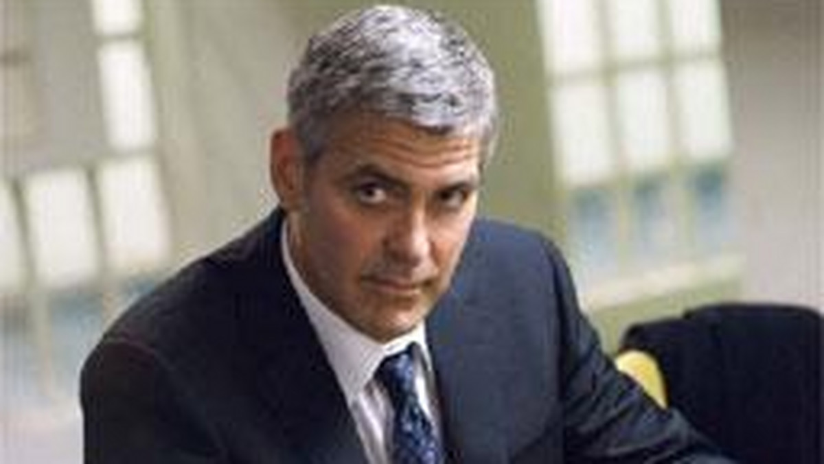 George Clooney nakrzyczał na podążających za nim fotoreporterów z powodu ich nieostrożnej jazdy.