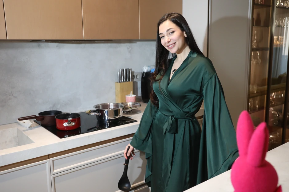 Sanja Vučić pokazala kako farba jaja