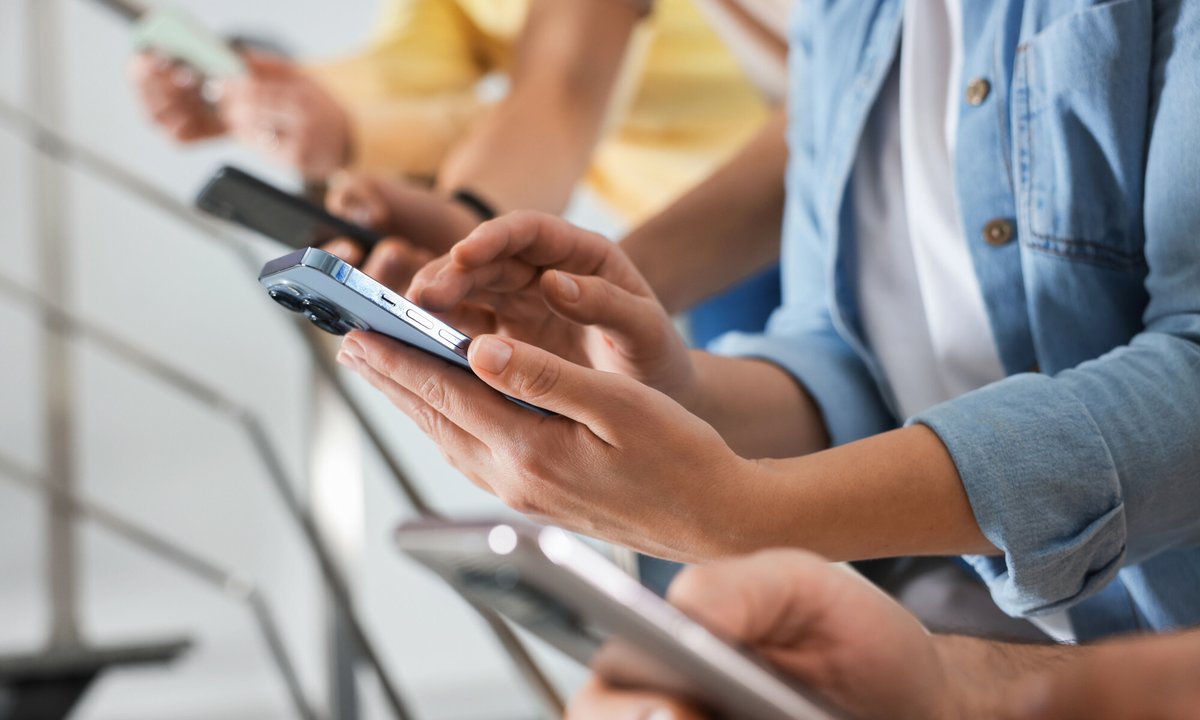 Zetki wyznaczają nowy trend w korzystaniu ze telefonów. To świetnie dla psychiki