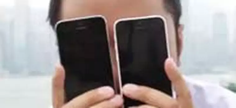 Jak iPhone 5s i iPhone 5c znoszą upadki (wideo)