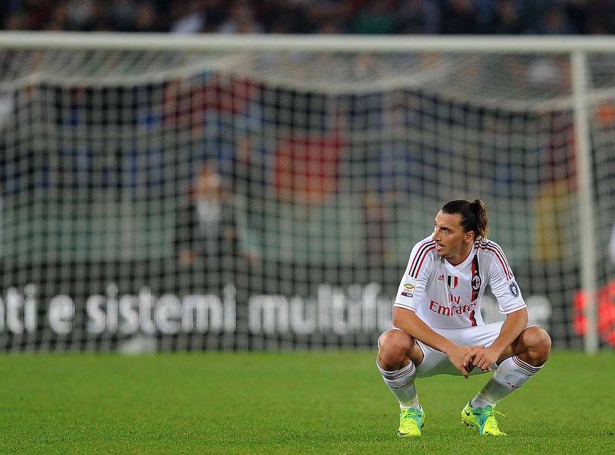 Błyskawiczna bramka Cavaniego, Milan lepszy od Romy