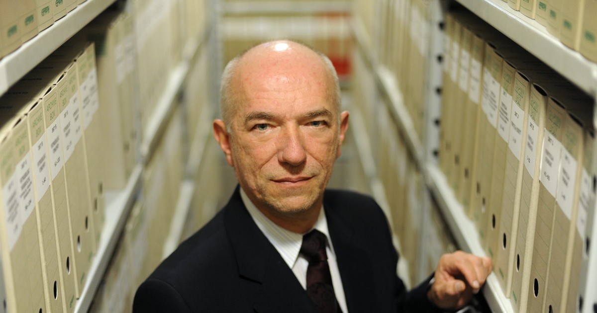 Prof. Zbigniew Ćwiąkalski o aferze pedofilskiej polskich księży