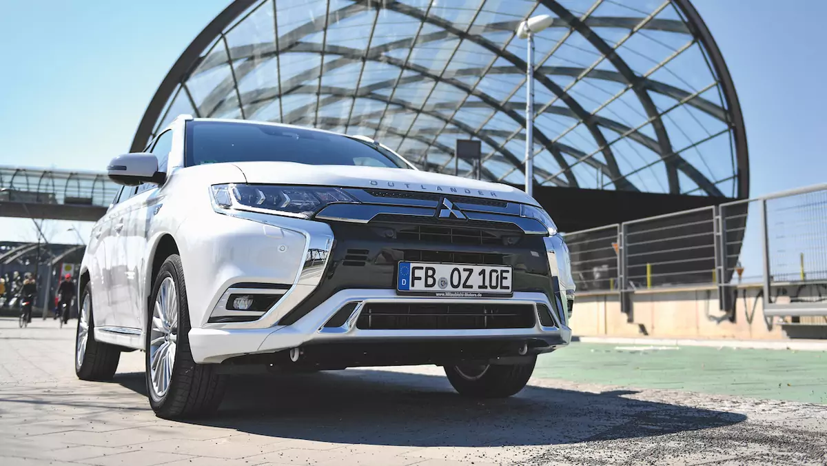 Mitsubishi Outlander PHEV - jego następca już nie pojawi się w Europie