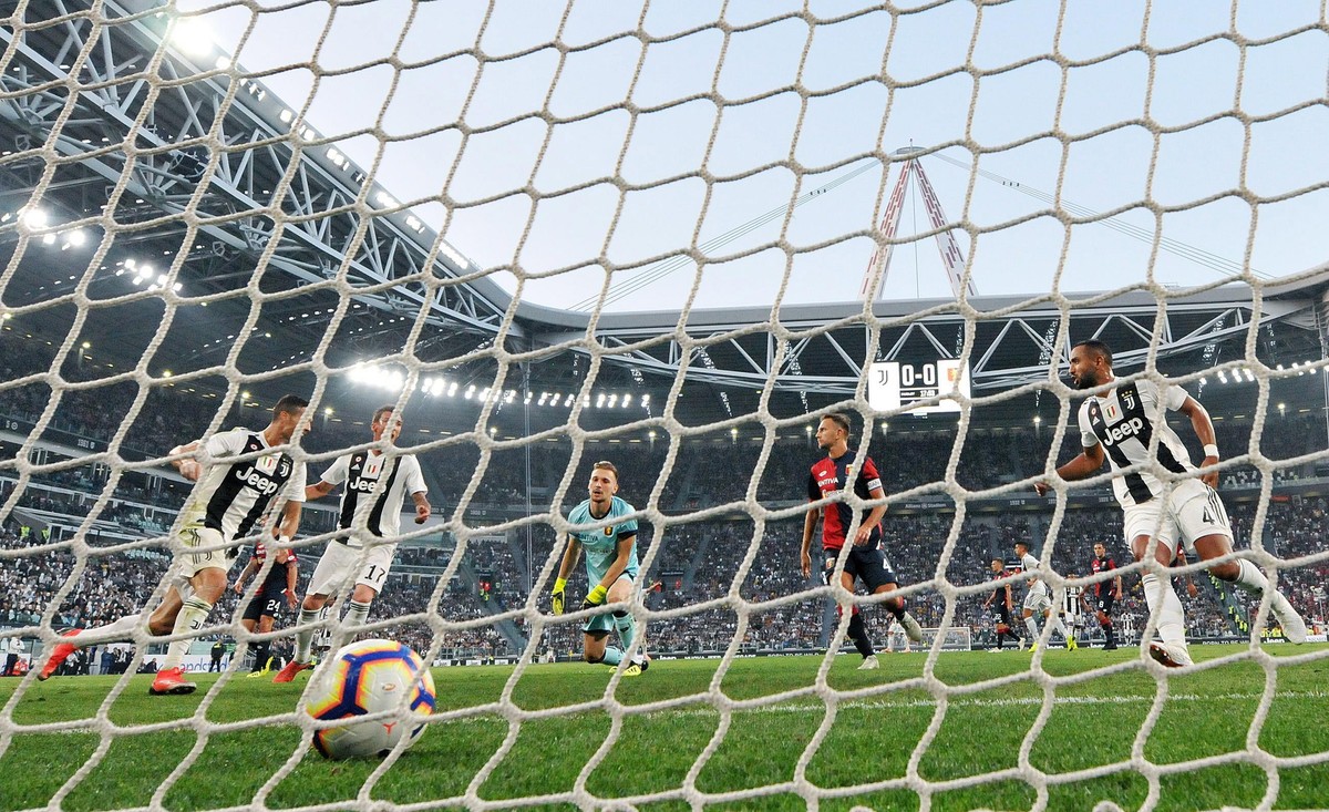Liga włoska: Piątek nie pokonał Szczęsnego. Juventus stracił pierwsze punkty