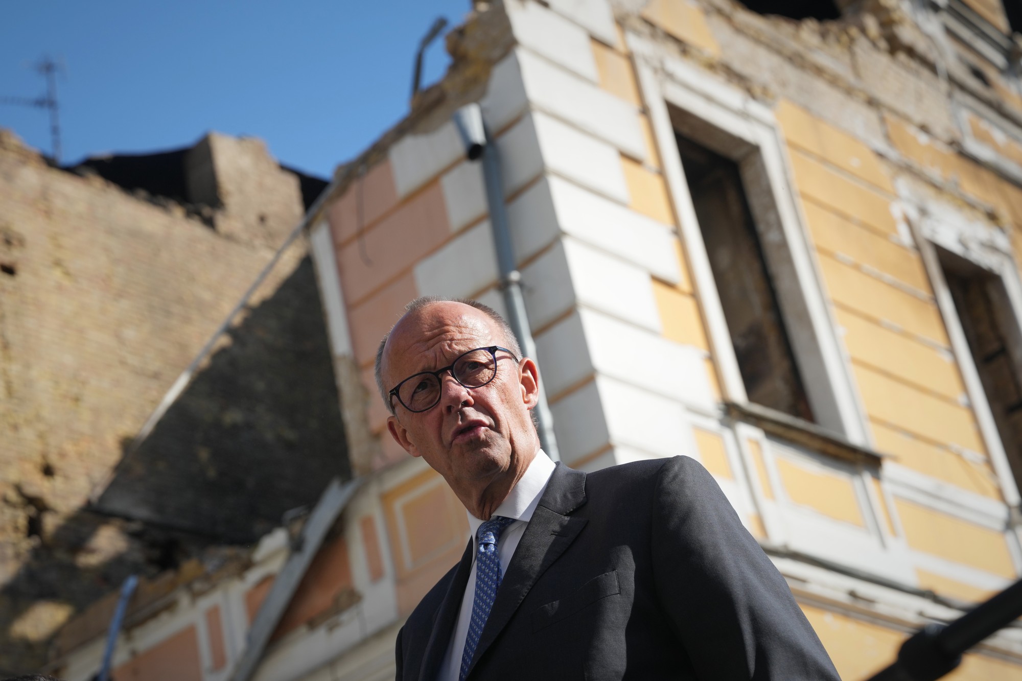 Nemecký kancelár Friedrich Merz prišiel v nedeľu ráno na návštevu Ukrajiny.