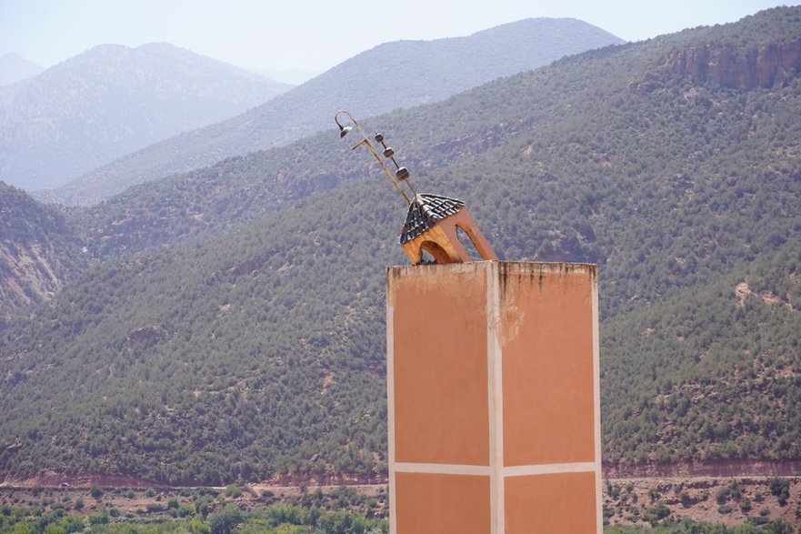 Zniszczony minaret w okolicach Asni, prowincja Al Haouz