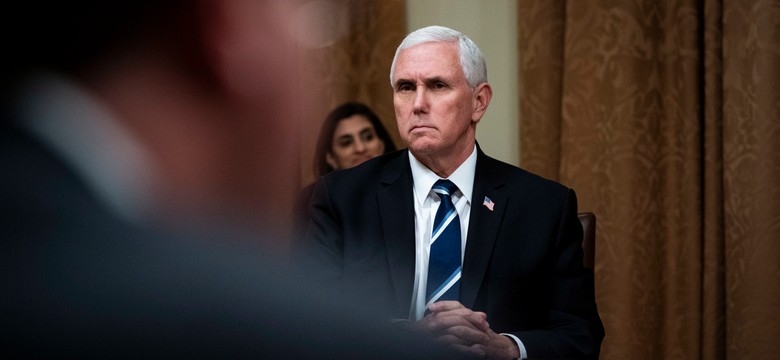 Wiceprezydent Pence odwiedził szpital bez maski ochronnej