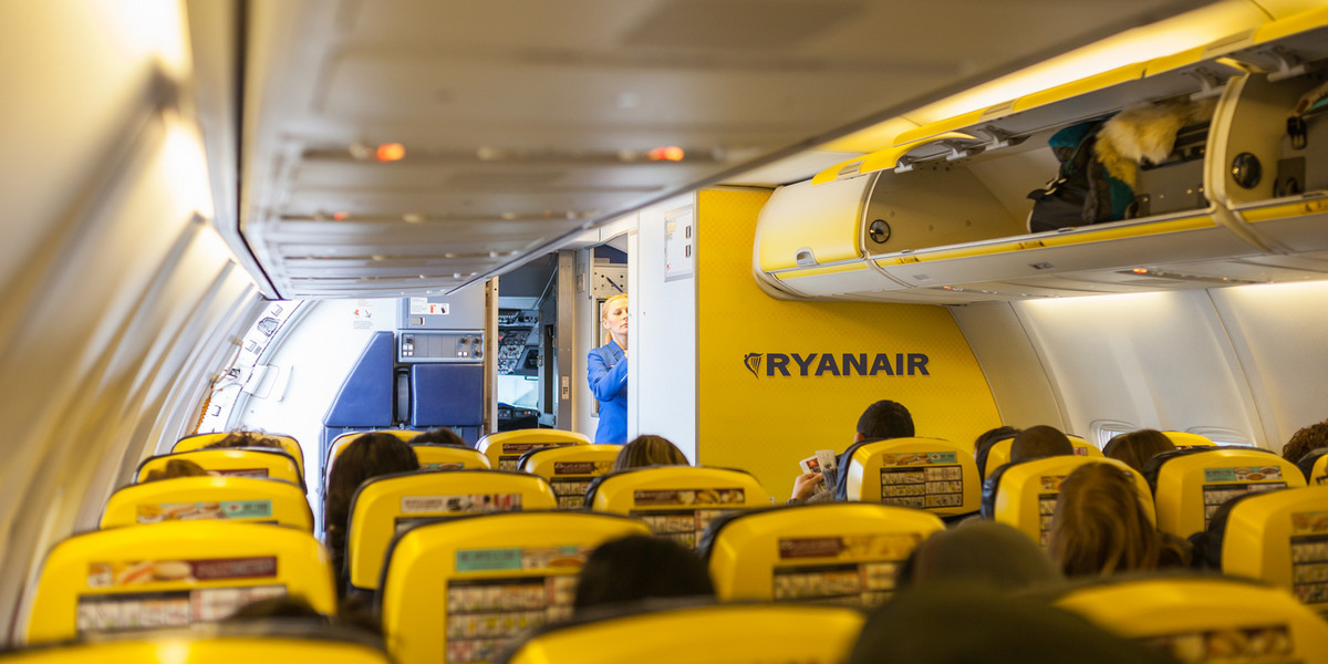 Od stycznia 2019 r. polskie załogi Ryanaira mają pracować w ramach umów B2B dla spółki Warsaw Aviation powiązanej z Ryanair Sun
