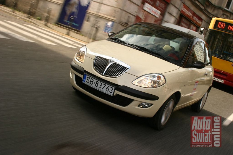 Lancia Ypsilon