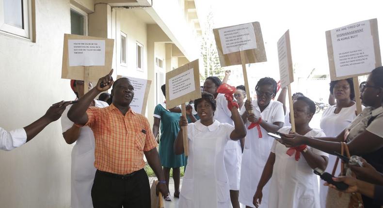 Korle Bu senior staff association on demonstration