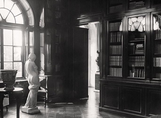 TAK MIESZKAŁA POLSKA ARYSTOKRACJA. Rezydencje w starej fotografii