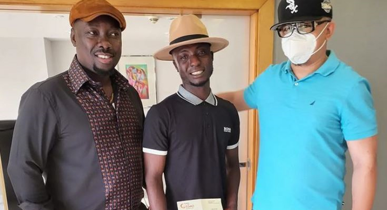 Obi Cubana presents Lagos hawker with scholarship letter, 100k monthly salary. [Instagram:Obi Cubana]