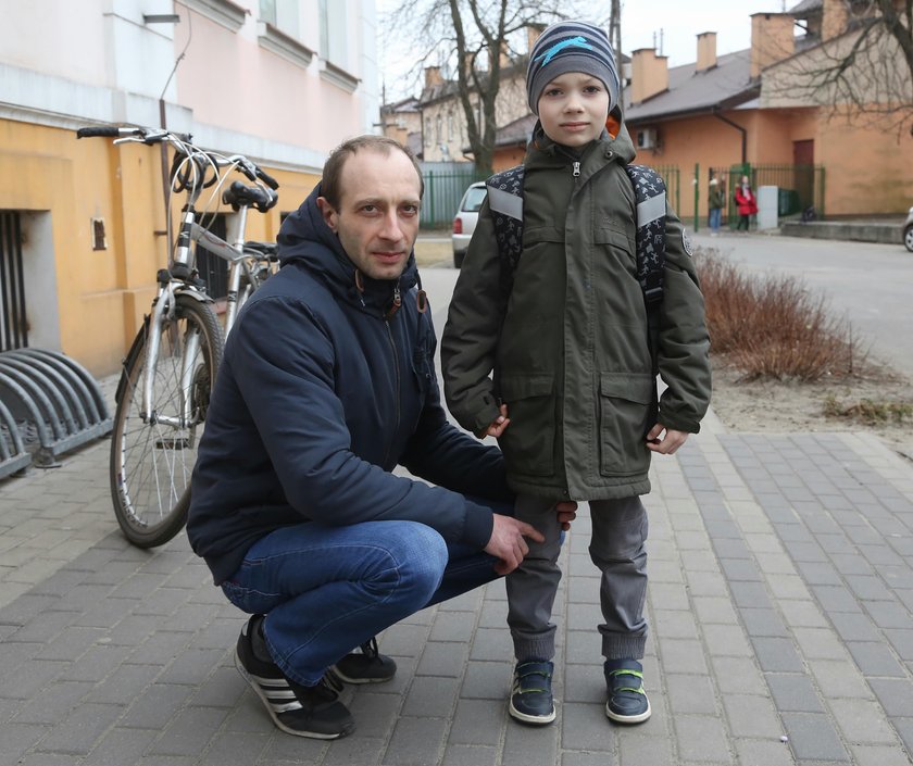 Grzegorz Ucieszyński (37 l.), tata Krzysia (8 l.)