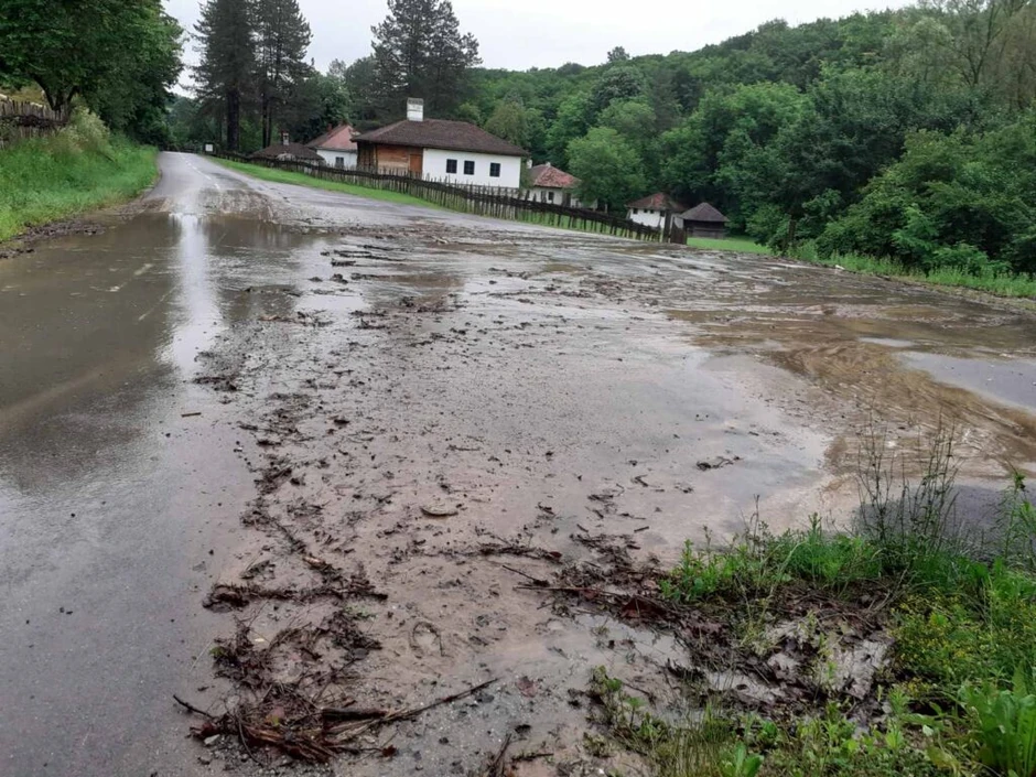 Brankovina kompleks, blato na parkingu