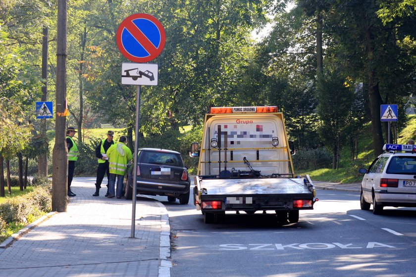 Urzędnicy walczą o płynny ruch tramwajów. Lawetami!